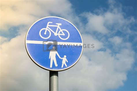 Cyclist and pedestrian route sharing sign. Road sign Pedestrian and ...