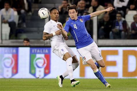 Manchester United Transfer News: Matteo Darmian Flies to Old Trafford ...