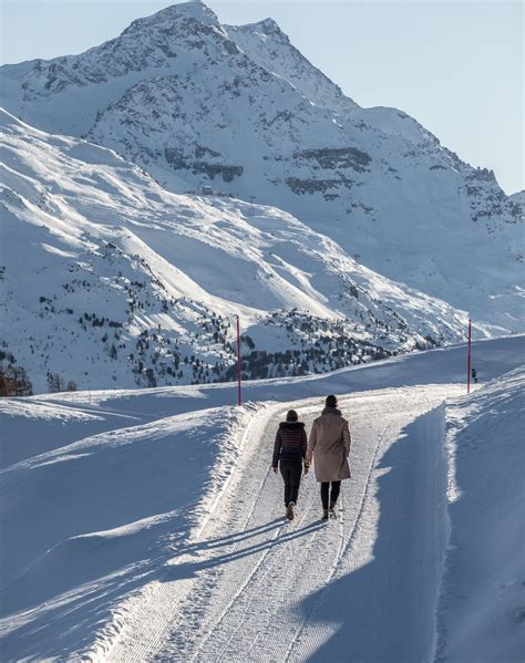 Winterwandern Auf Muottas Muragl Und Corviglia Engadin St Moritz