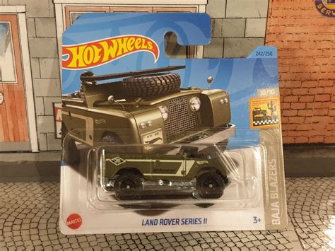 Se produkter som liknar Hot Wheels Land Rover Series på Tradera 678197376