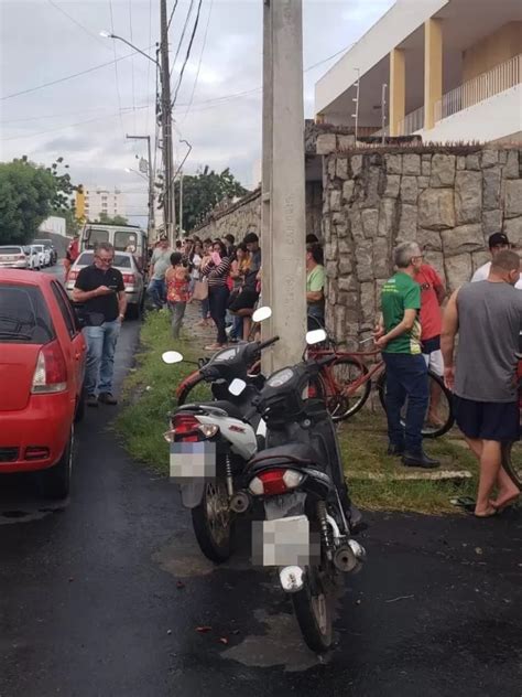 Eleitores Enfrentam Longas Filas Em Patos Por Deixarem Para Ltima Hora