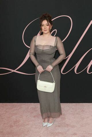 Emma Kenney Emmakenney Nude OnlyFans NudoStar TV