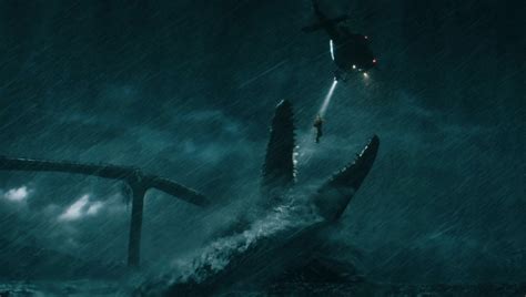 Jurassic World Mosasaurus vs 'The Meg' Megalodon | The World of Animals