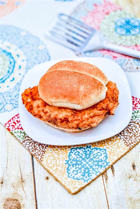 Crispy Chicken Sandwich Recipe - Aileen Cooks