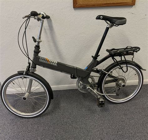 GIANT Halfway Folding Bike With Shimano Revoshift and Tektro Brakes