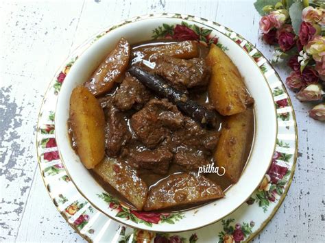 semur betawi beef stew   twist