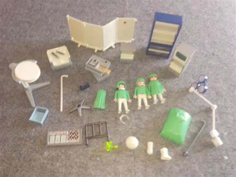 LOT FIGURINES PLAYMOBIL médecin ancien hospital docteur EUR 7 99