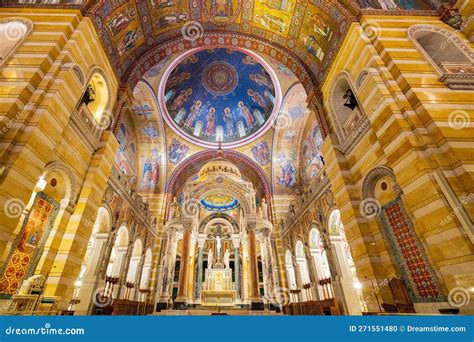 Interior View of the Cathedral Basilica of Saint Louis Editorial Image ...