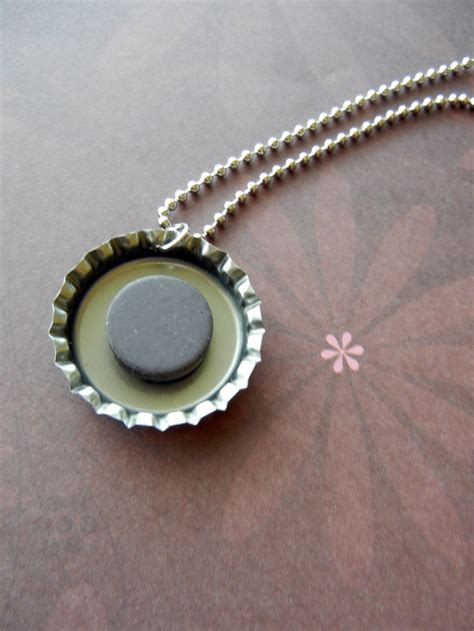 How To Make Bottle Cap Necklaces 25 Diys Guide Patterns