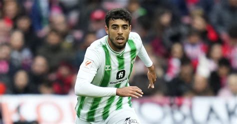 Crystal Palace Chadi Riad Betis Premi Re Recrue Officiel