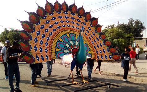 Llegan Las Mojigangas El Festival Inici La Tarde De Este S Bado