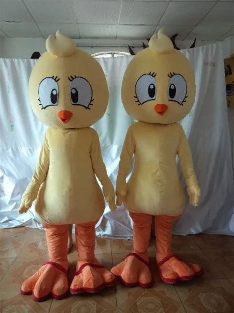 Hot Selling 2017 Adult Cartoon Character Lovely Yellow Chicken Mascot