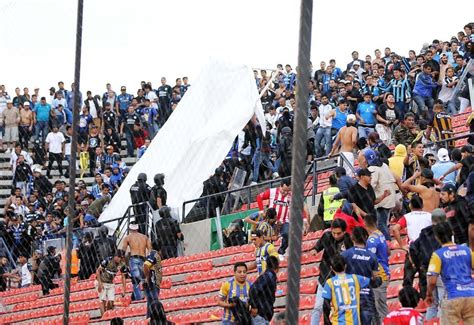 Nuevo Episodio De Violencia En El Fútbol Mexicano Foto 3 De 28