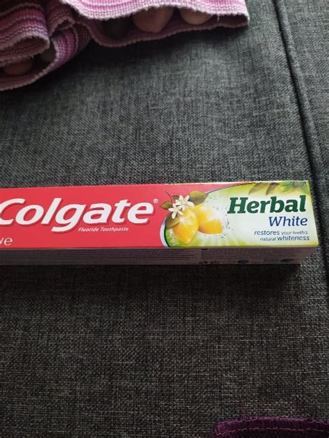 Colgate Herbal White Dentifrice Aux Herbes Effet Blancheur Ml