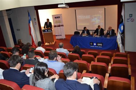 Facultad de Derecho presentó libro El derecho del deporte y su