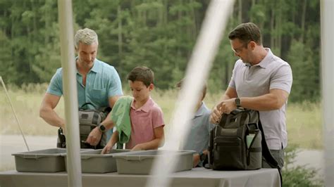 Reasons The Gaineses Shouldn T Normalize Gay Surrogacy