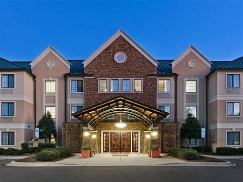 Hotel in Ballantyne NC | Staybridge Suites Charlotte Ballantyne