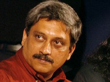 Manohar Parrikar trains guns on Bombay HC for land grabbing-India News ...