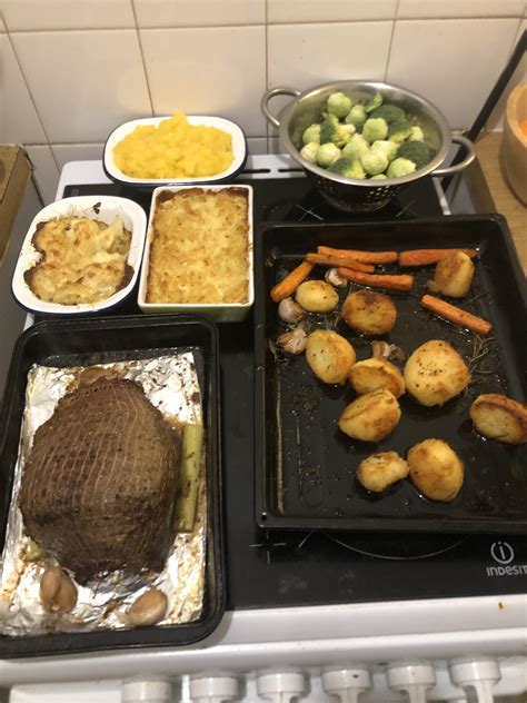 Dose Anyone Else Pre Cook A Roast So You Can Go Pub On A Sunday