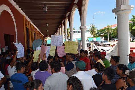 Protestan Pobladores De Xbacab En Palacio Municipal De Champot N