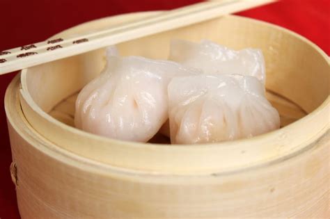 Har Gow Shrimp Dumplings Your Ultimate Field Guide To Chinese Dim