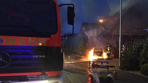 Pkw Brand greift auf Wohnhaus über nw de