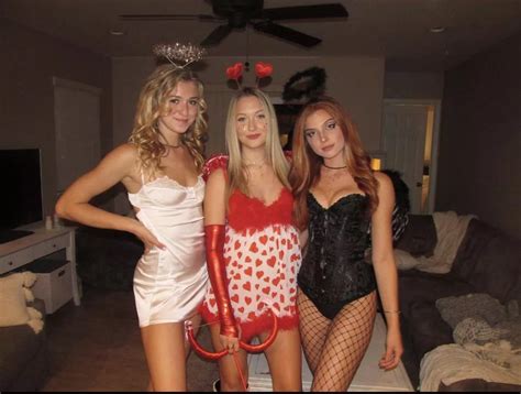 Costume Party Nudes Ifyouhadtopickone Nude Pics Org