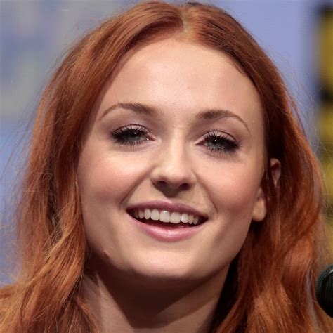 Sophie Turner Net Worth (2020), Height, Age, Bio and Facts
