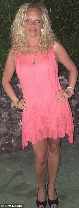 Birmingham Mum Sheds Five Stone After Seeing Bikini Snap Daily Mail Online