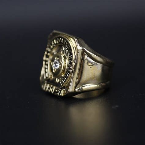 Toronto Maple Leafs 1951 NHL Stanley Cup championship ring - MVP Ring