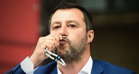 Bologna Citt Botta E Risposta Tra Il Ministro Salvini E Il Sindaco