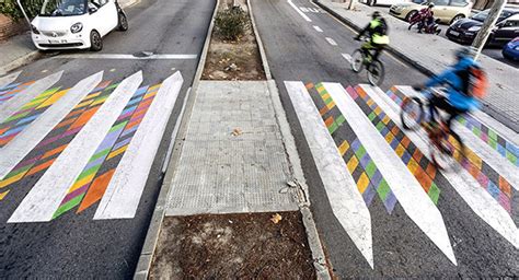 Artista Transforma Faixas De Pedestre Cores Em Madrid Deixando Ruas