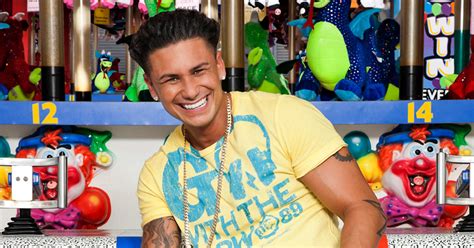 Pauly D Puts Down The Hair Gel For This Summer Picture