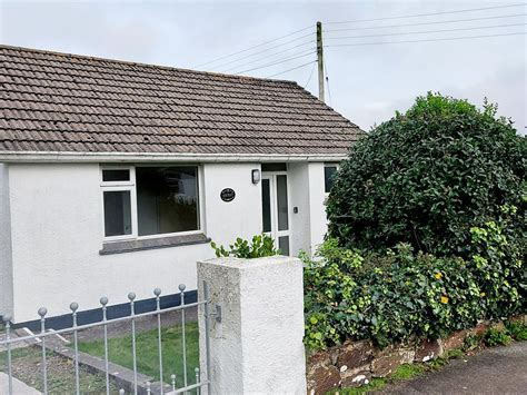 Bed Detached Bungalow To Rent In Longstone Close Carbis Bay St