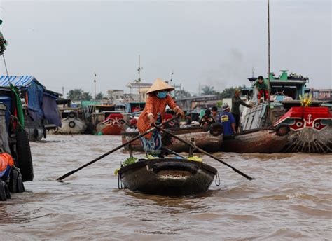 Mekong river tour 2 days 1 night - Mekong Delta Tours