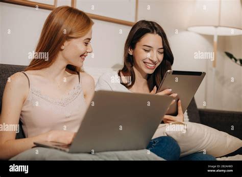 Freckles Brunette Hi Res Stock Photography And Images Alamy