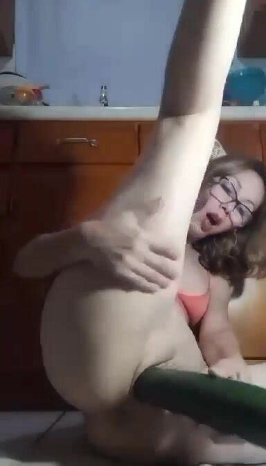 Amateur Video 420 ThisVid