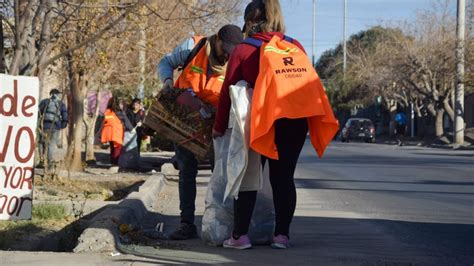 En Rawson Realizaron Un Importante Operativo De Limpieza Diario La