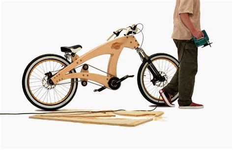 Tres Originales Bicicletas De Madera Espacios En Madera