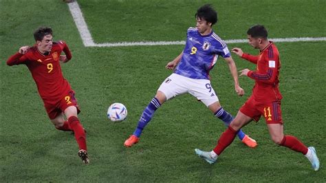 Japón Vence A España 2 1 Y Ambas Naciones Pasan A Los Octavos De Final