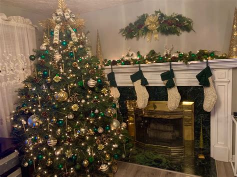 Emerald Green & Gold Christmas Decor