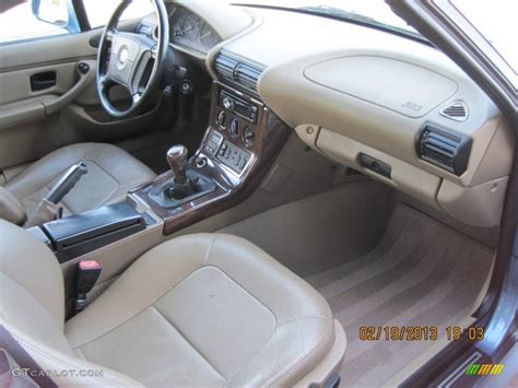 Beige Interior 1997 BMW Z3 2.8 Roadster Photo #77497550 | GTCarLot.com