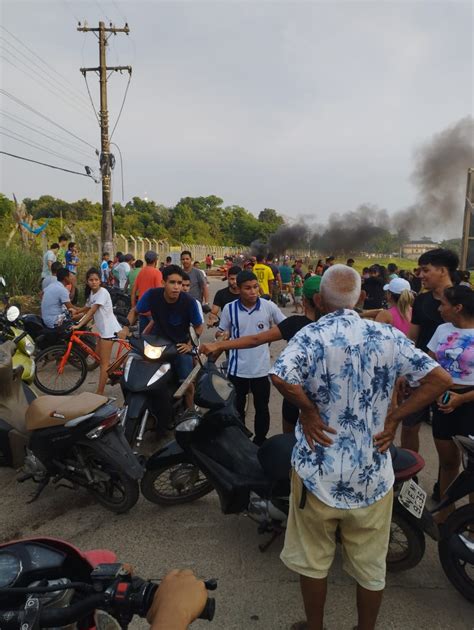 Sem Energia Elétrica Há Cinco Dias Moradores Protestam E Bloqueiam Via