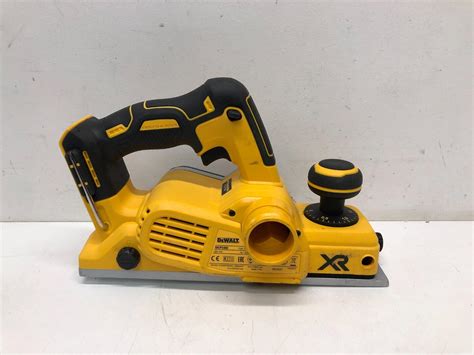 DeWalt DCP580 18V XR Brushless Cordless Planer