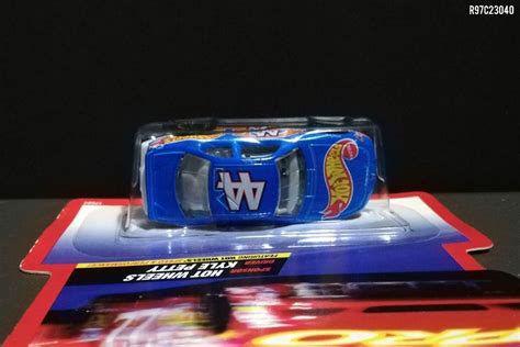 Hot Wheels Kyle Petty Team Hot Wheels Pro Racing Edition Blue Nascar Stock Car