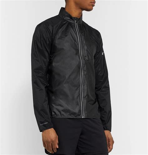 armour ua run impasse wind shell jacket black  armour