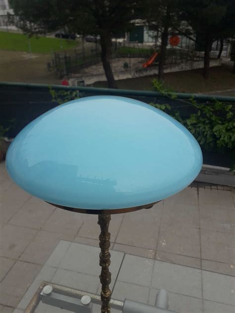 Candeeiro Antigo De Mesa Em Bronze E Vidro Opalino Azul Valongo Olx