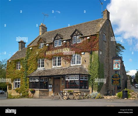 The Bell Inn at Stow-on-the-Wold Stock Photo - Alamy