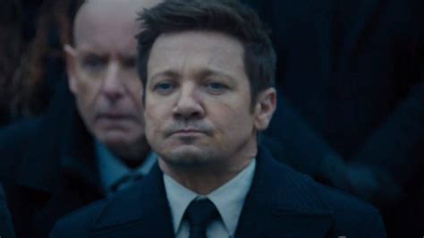 See Jeremy Renner Return In Mayor Of Kingstown Season Giant Freakin