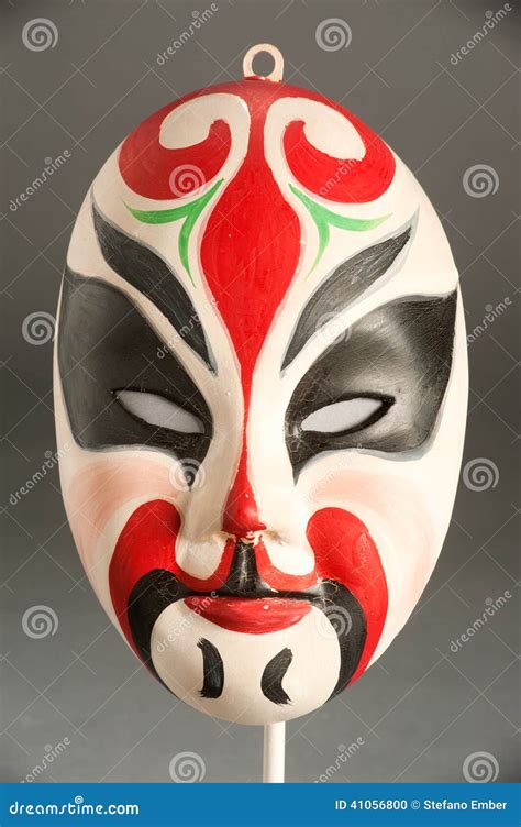 Mask Of A Traditional Chinese Theater Stock Photo - Image: 41056800